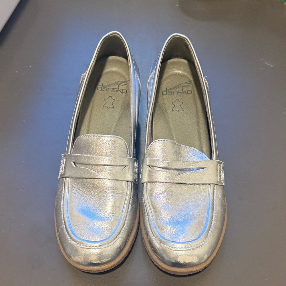 Dansko Women's Danica Silver Loafers size 38